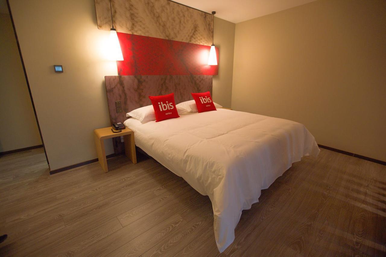Ibis Chengdu Chunxi Road Shudu Mansion Hotel Buitenkant foto